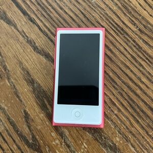 Apple Pink iPod Nano MP3 Player